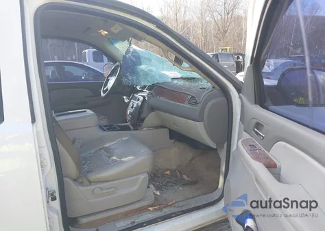 2007 Chevrolet Avalanche 1500 Lt z USA, uszkodzony, nr VIN 3GNEC12J47G113178